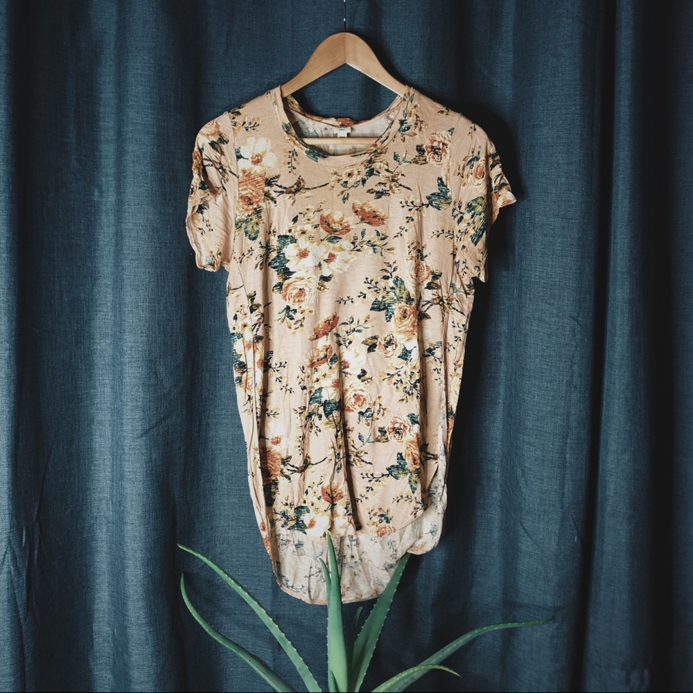 💥24 HR CLEAR-OUT💥 Wilfred Capucine T-Shirt